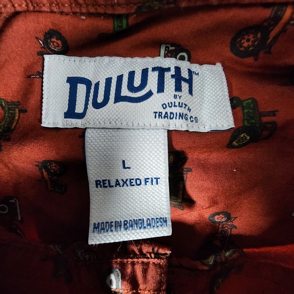 Duluth Trading Untucked Shirt Men's Large AOP Tractors Relaxed Fit Button Down - Picture 9 of 12